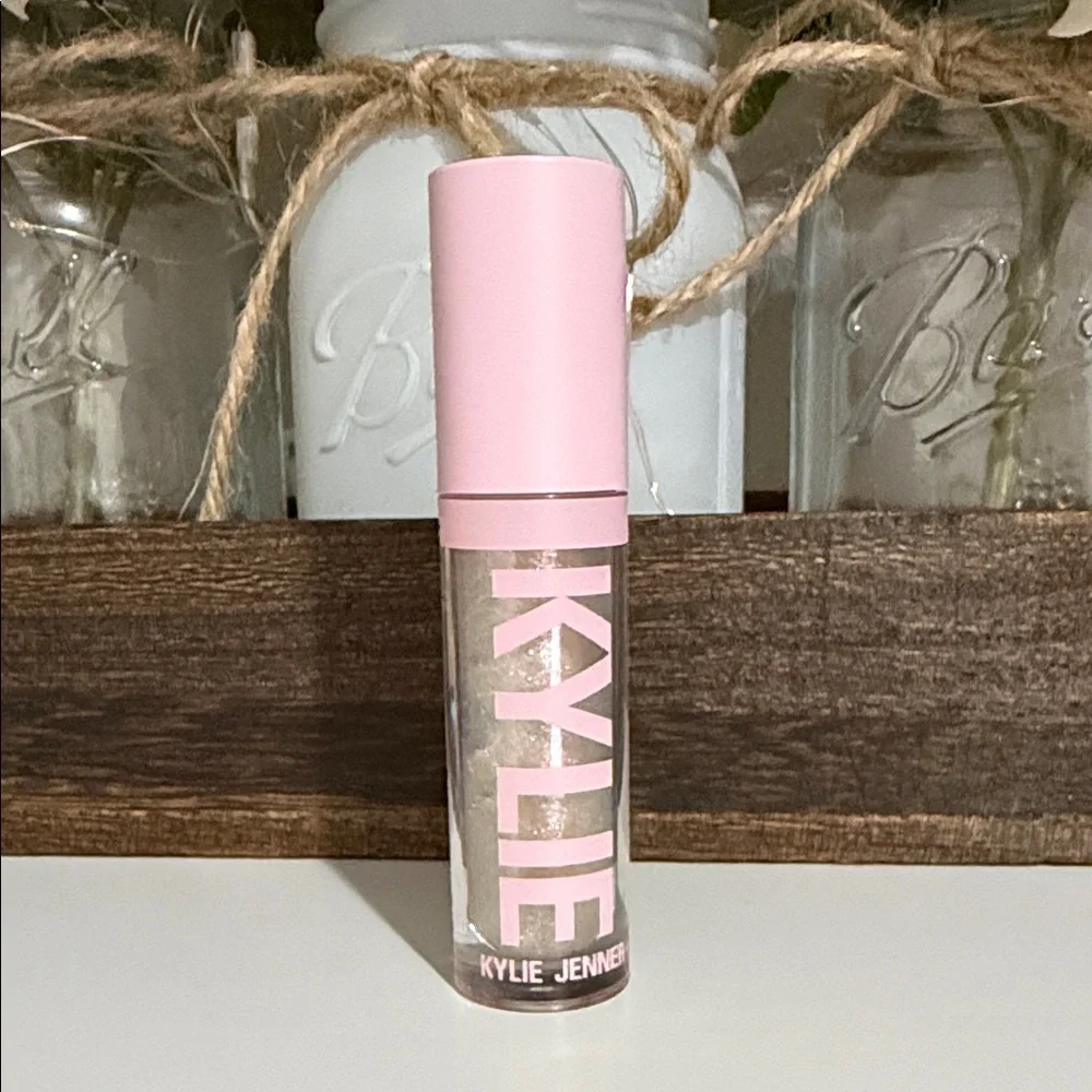Kylie Cosmetics High Gloss – Always Shining – NIB – 0.11 oz